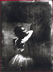 Edgar Degas: Danseuse ajustant sa bretelle